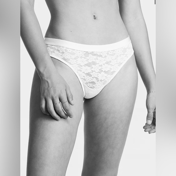 Pink Victoria Secret Wear Everywhere Lace Thong Panty NWT - Picture 5 of 5